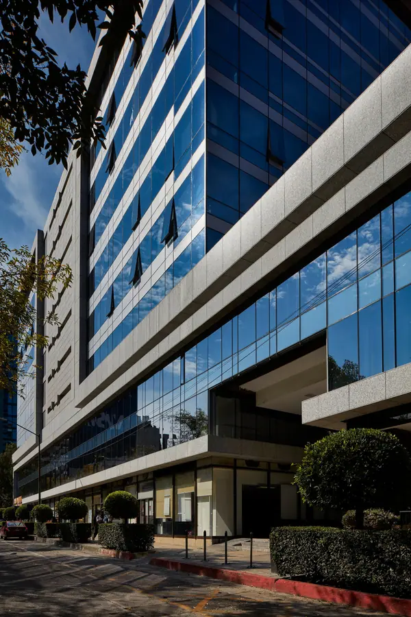 Plaza Polanco, fachadas, Polanco. Photograph 36 of 42