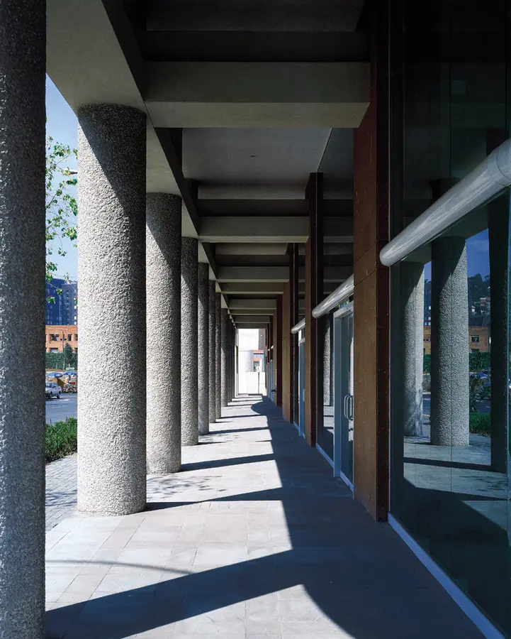 Pórtico del Parque, Ciudad de México. Fotografía 3 de 3