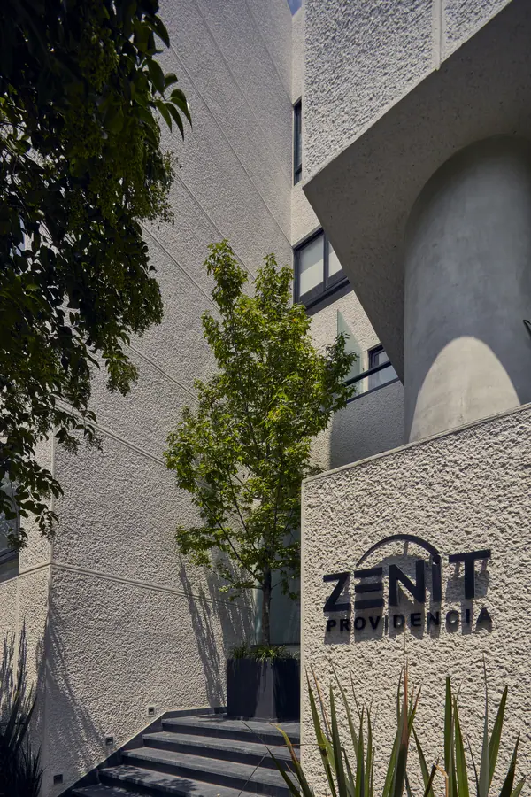 Zenit Providencia, Ciudad de México. Fotografía 14 de 32